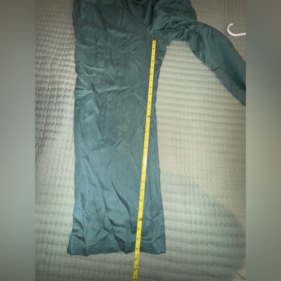 Lands End Teal Green Cargo Pants. Size 8. EUC - Picture 4 of 16
